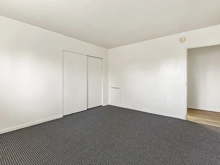 921 W Spencer Ave #10 - Photo 5 of 14