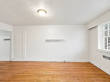 5743 N Park Ave #10 - Photo 6 of 12