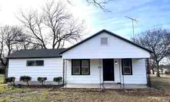 featured image of 631 N Hickory St #1