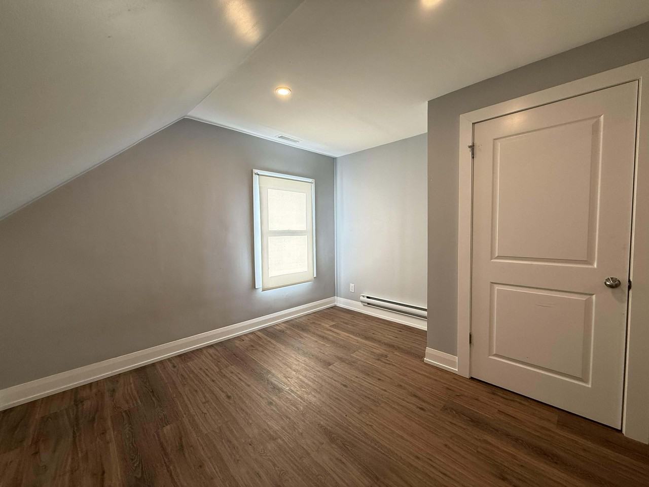 79 Lowell Avenue - Photo 5 of 9