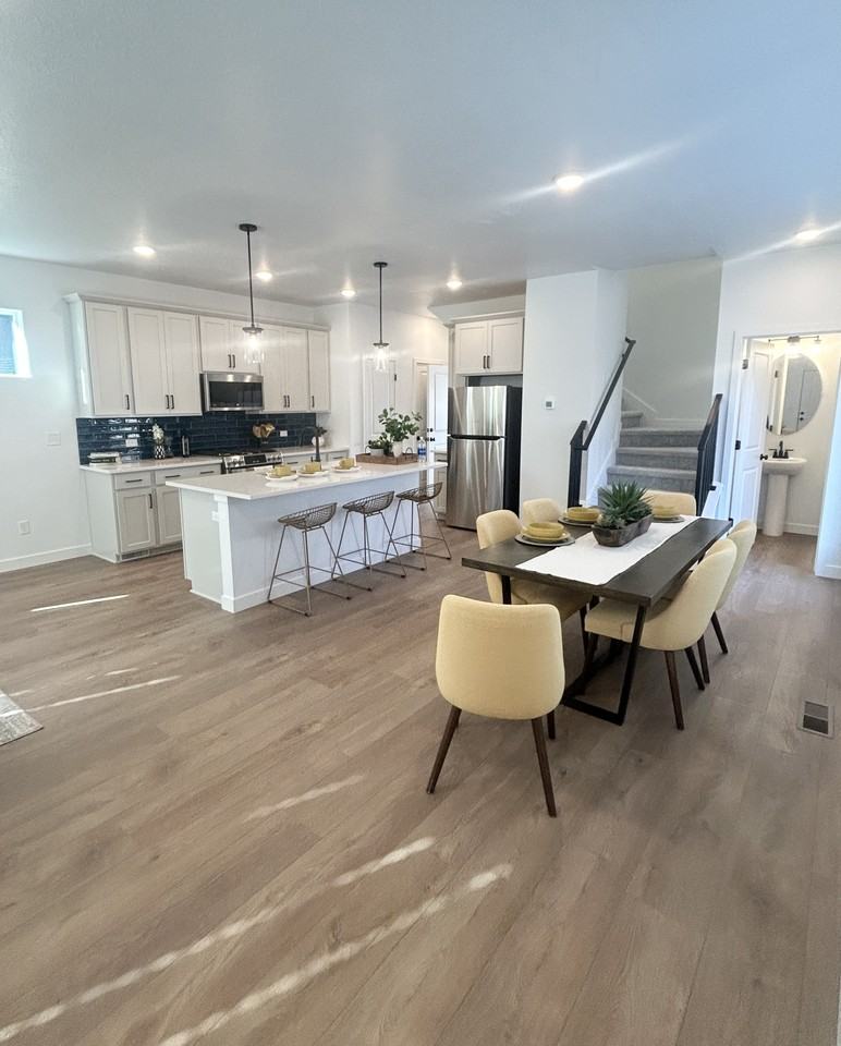 4811 W Pocosin Ct #1 - Photo 4 of 24