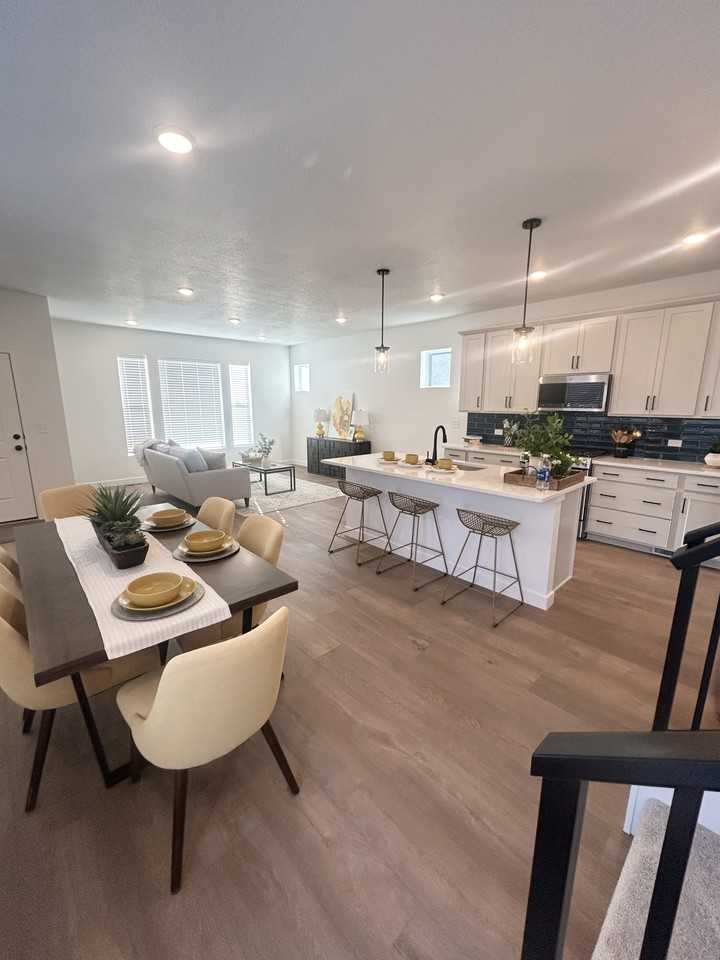 4811 W Pocosin Ct #1 - Photo 5 of 24