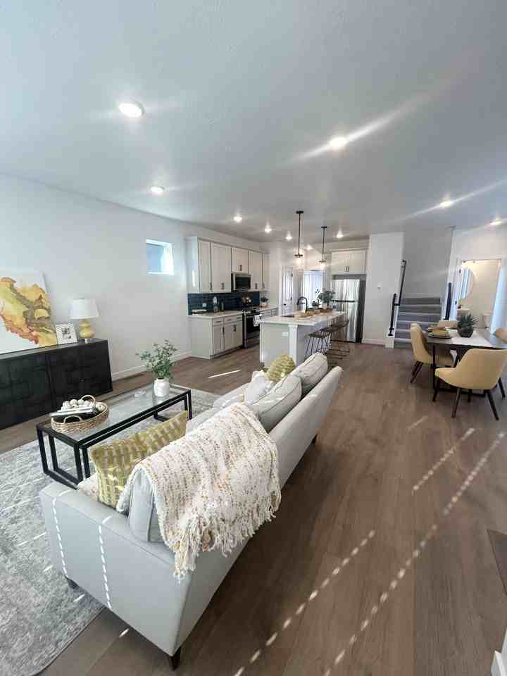 4811 W Pocosin Ct #1 - Photo 6 of 24