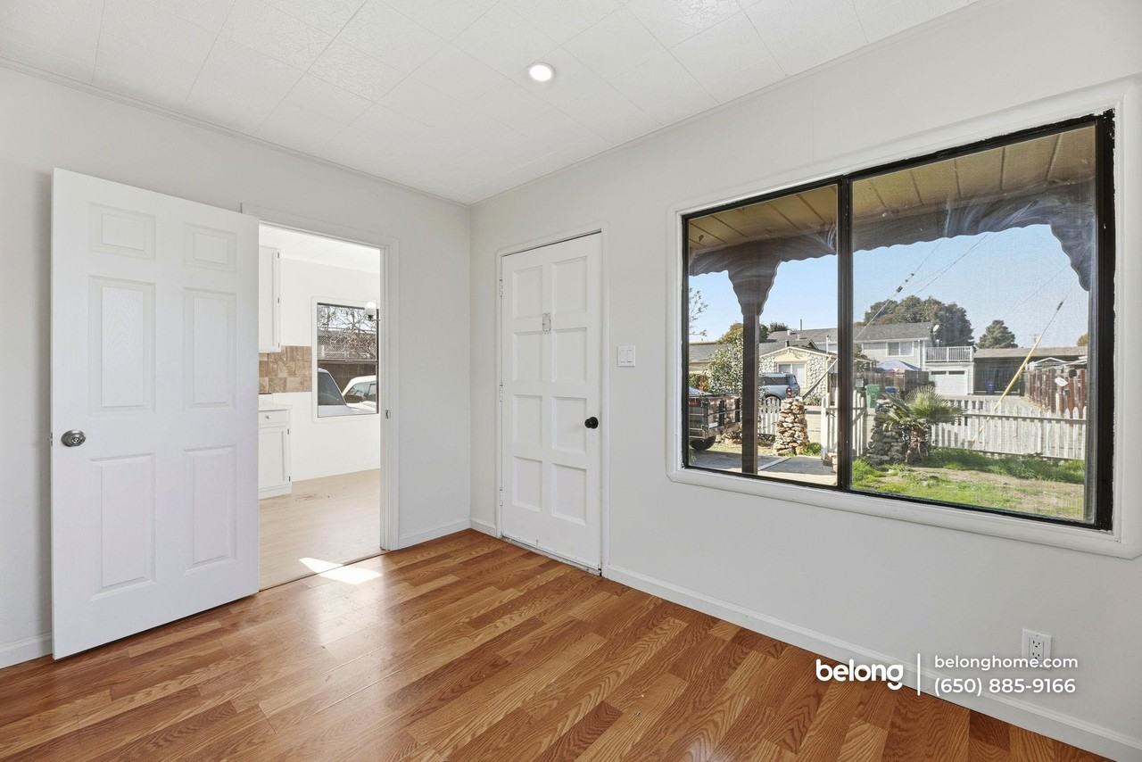 26786 Clarkford St - Photo 6 of 27