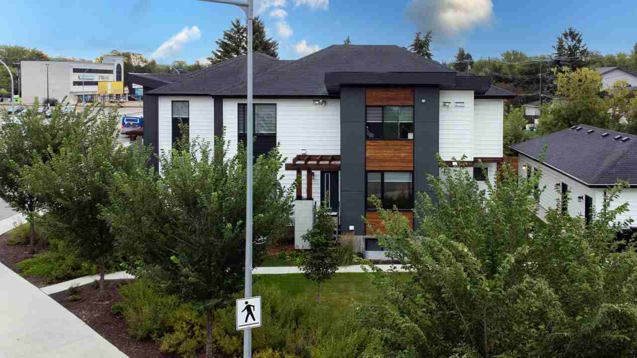 2 Bedroom Suites in Bonnie Doon Duplex – Move-In Today! - Photo 3 of 9