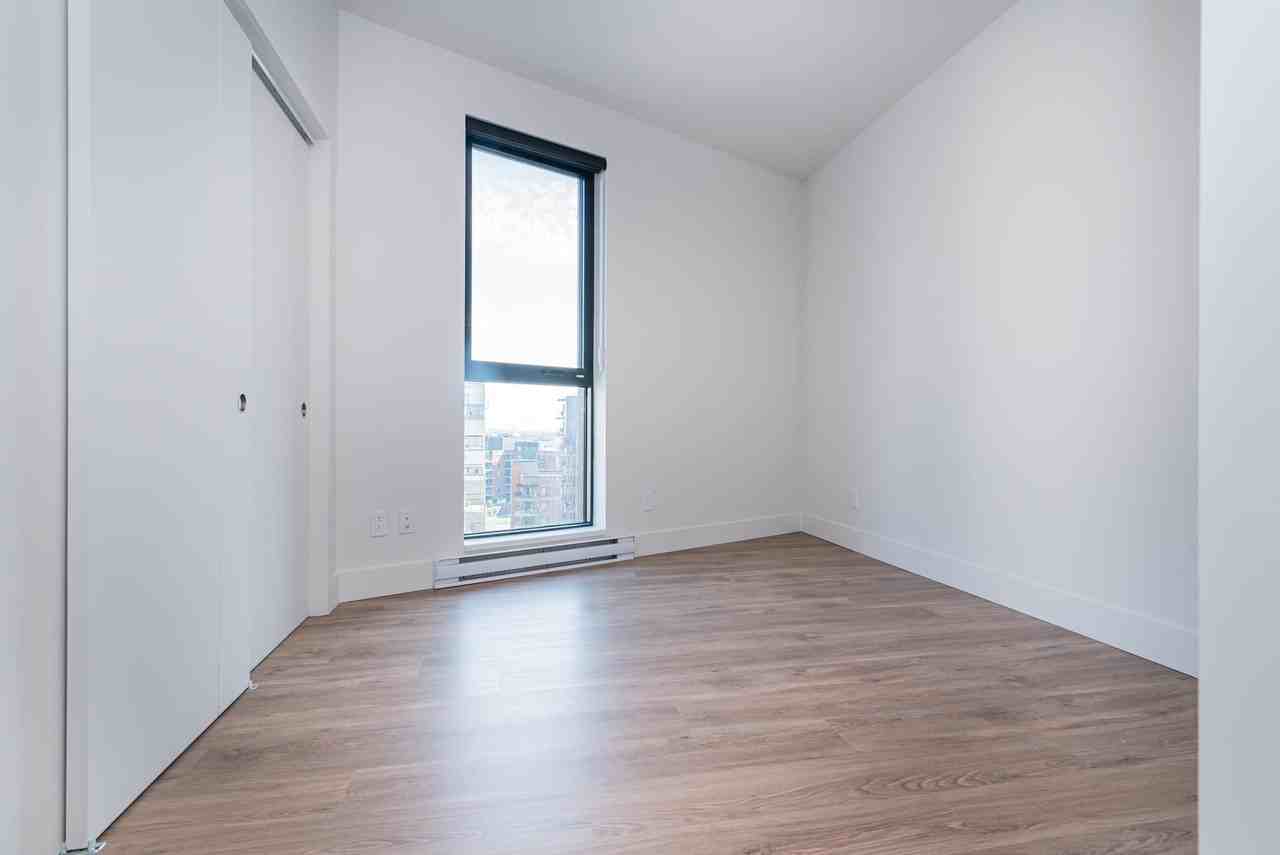 1700 Boulevard Angrignon #215 - Photo 4 of 30