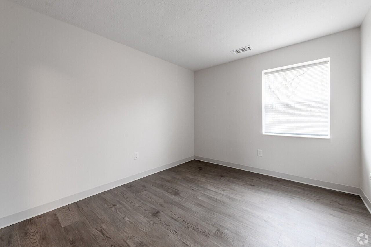 Wibeth Arlington - Photo 6 of 15