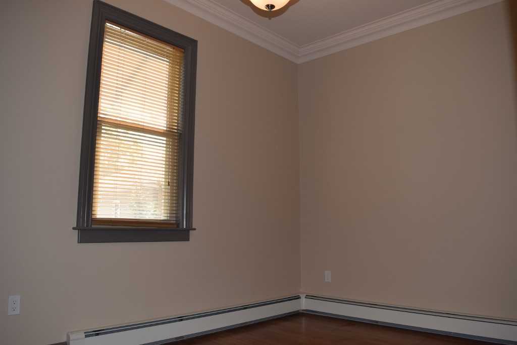 315 Bay Street #4 - Photo 5 of 9