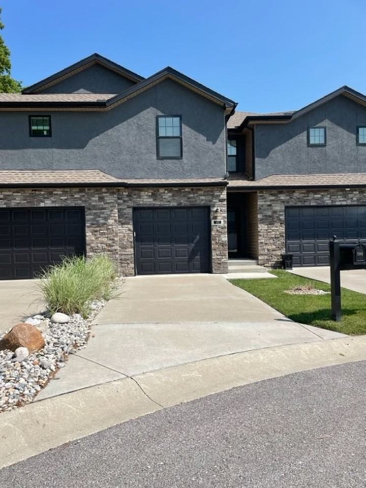 Jamestown Villas II, LLC - Photo 5 of 11