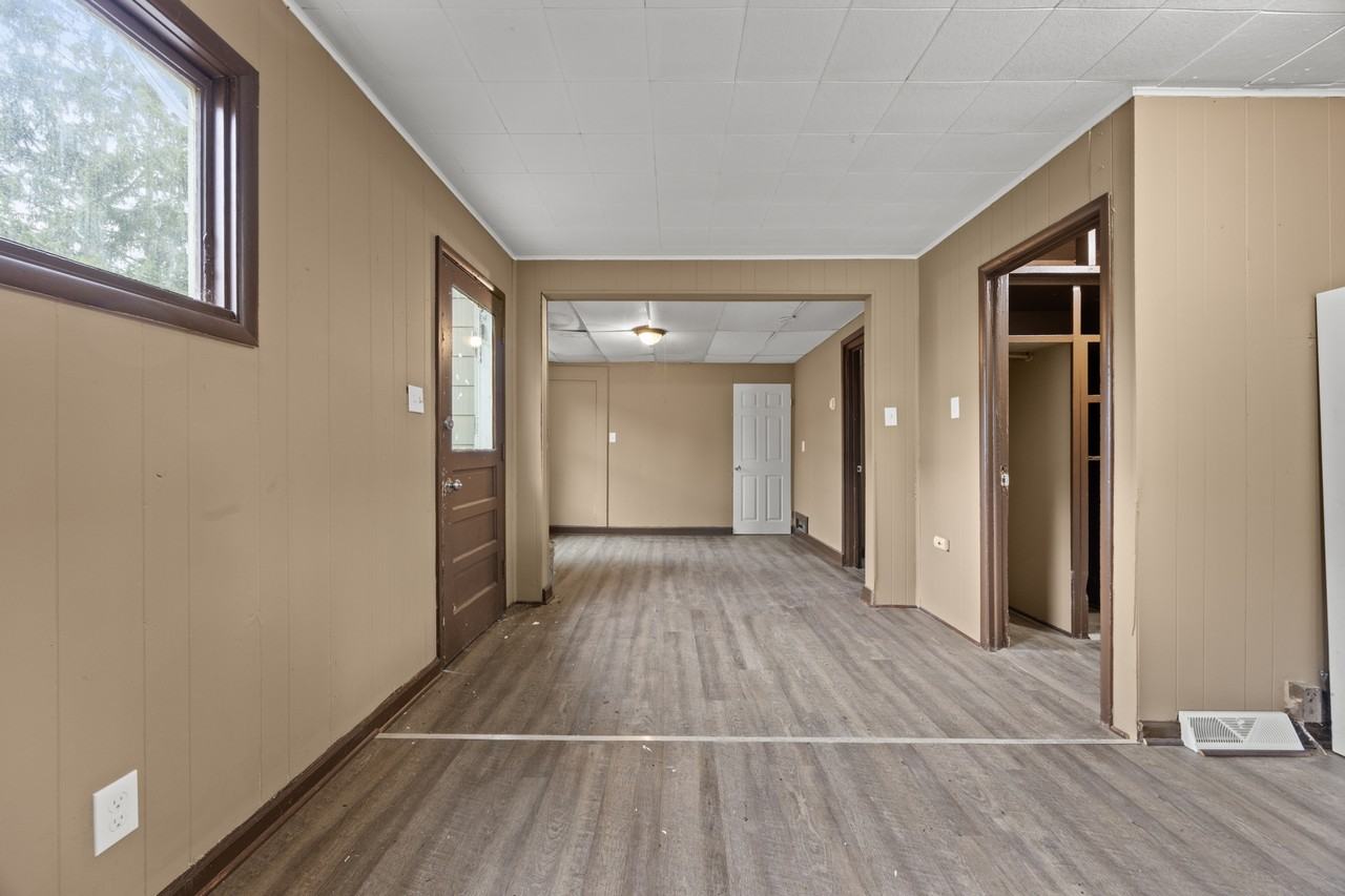 1361 North Avenue - 1 #1 - Photo 3 of 16