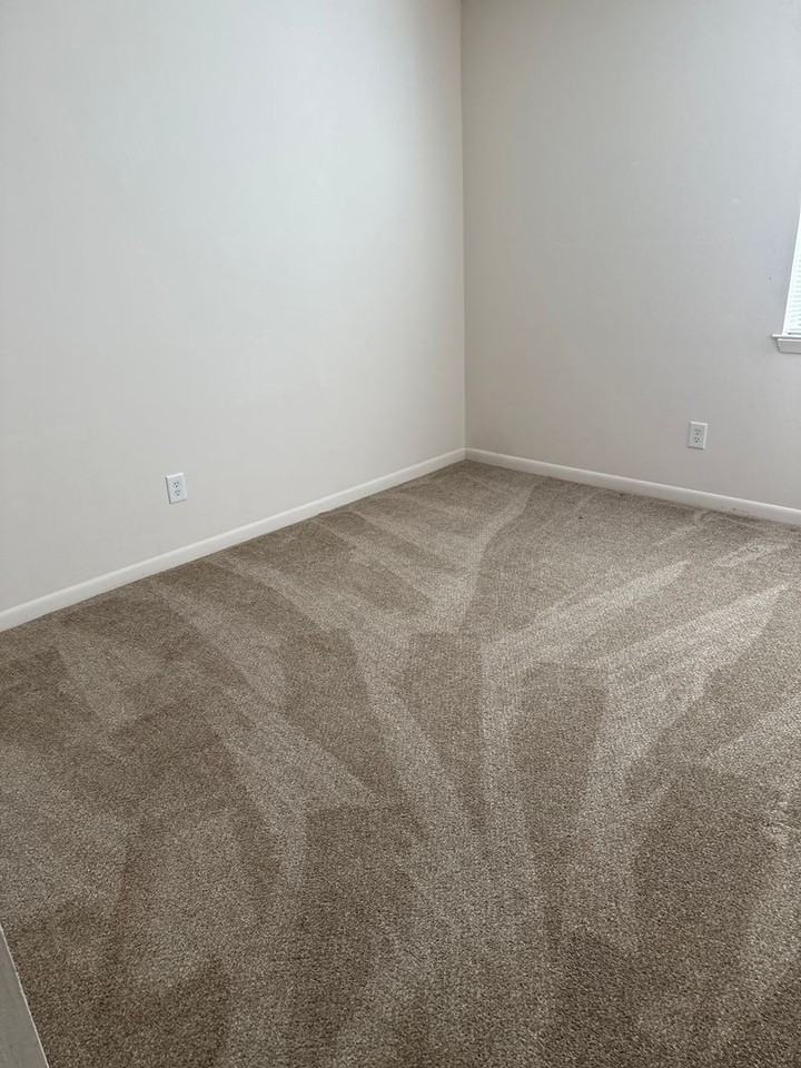 MER-Teresa Village Apartments - Photo 7 of 13