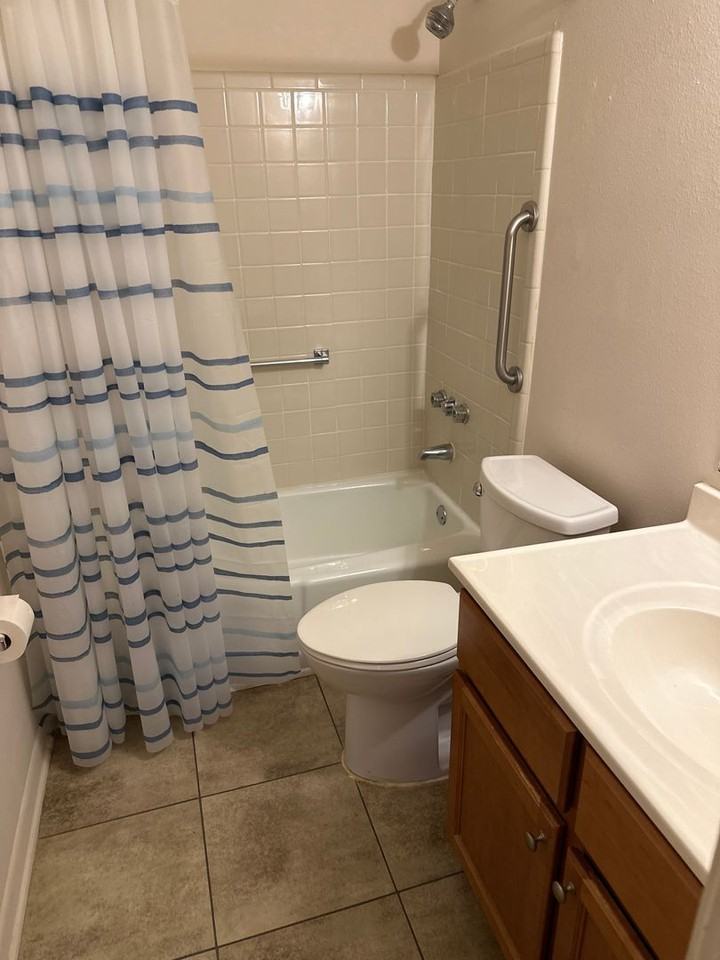 MER-Teresa Village Apartments - Photo 2 of 13