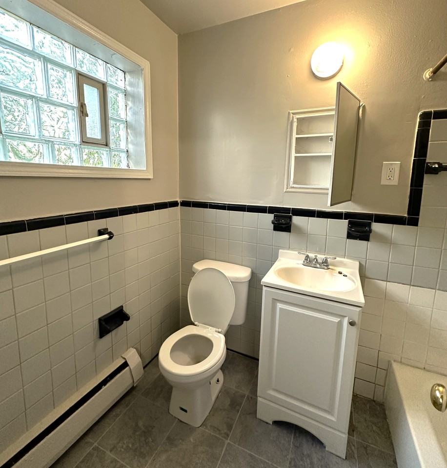 15041 Greenfield - 15 #15 - Photo 6 of 6