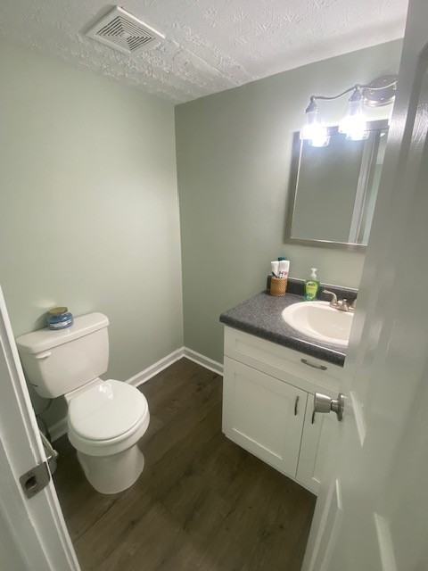 736 E Mound St #1 - Photo 7 of 25