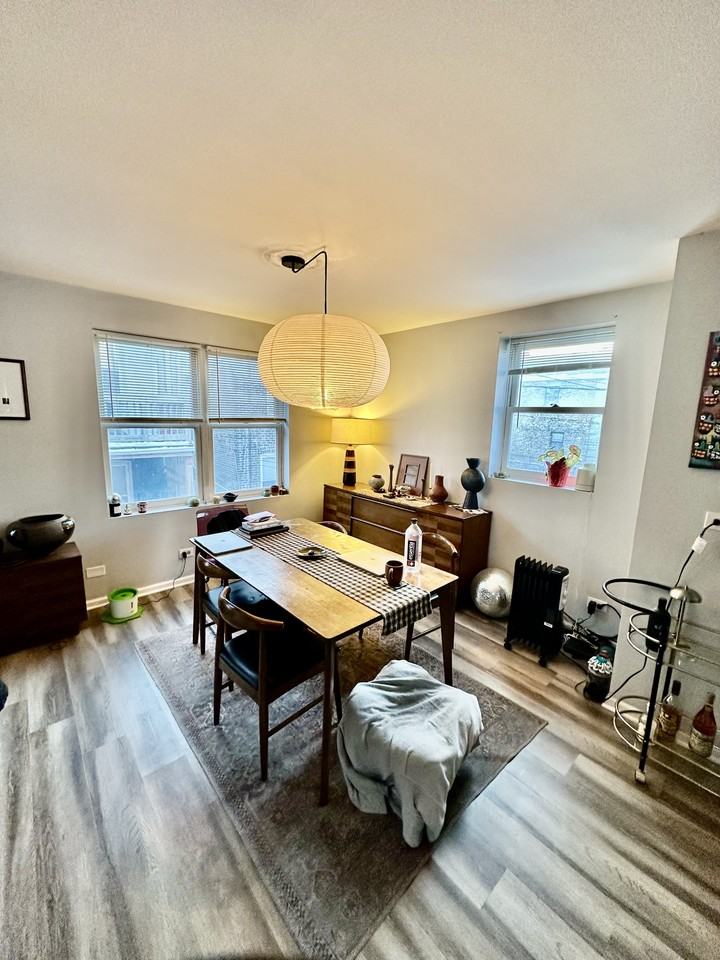 920 W 35th Pl #1 - Photo 3 of 16