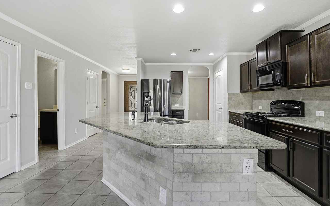 11639 Hidden Ter #1 - Photo 3 of 27