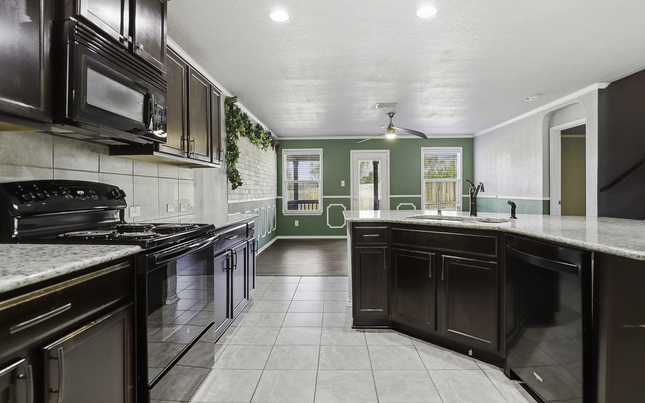 11639 Hidden Ter #1 - Photo 5 of 27