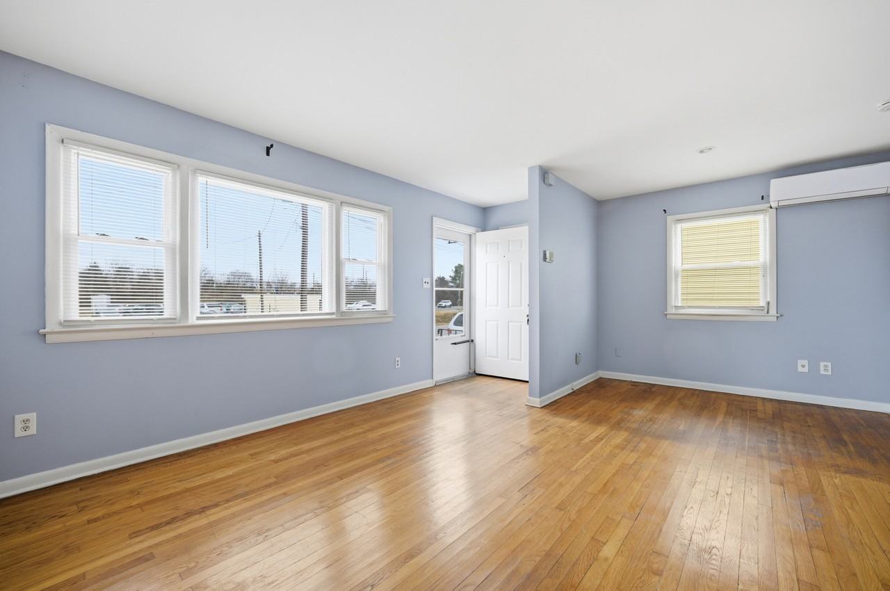 1248 37th St #1 - Photo 3 of 10