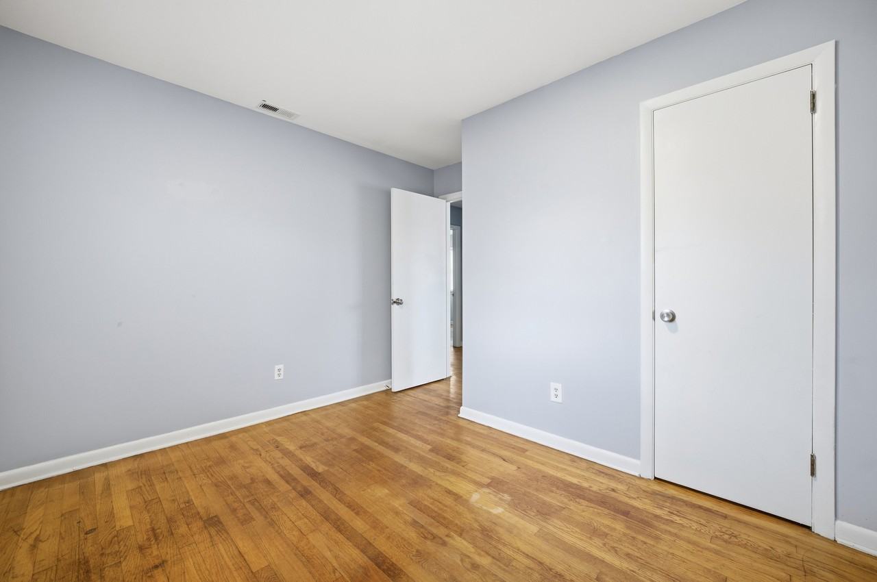 1248 37th St #1 - Photo 5 of 10