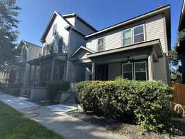 featured image of 532 532 East Park AvenueRoom 4