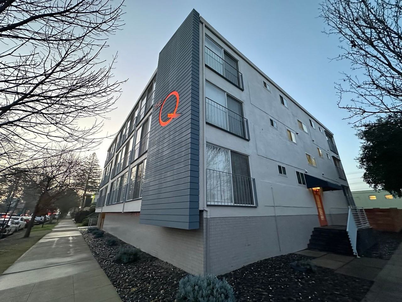 The Q - Photo 6 of 35