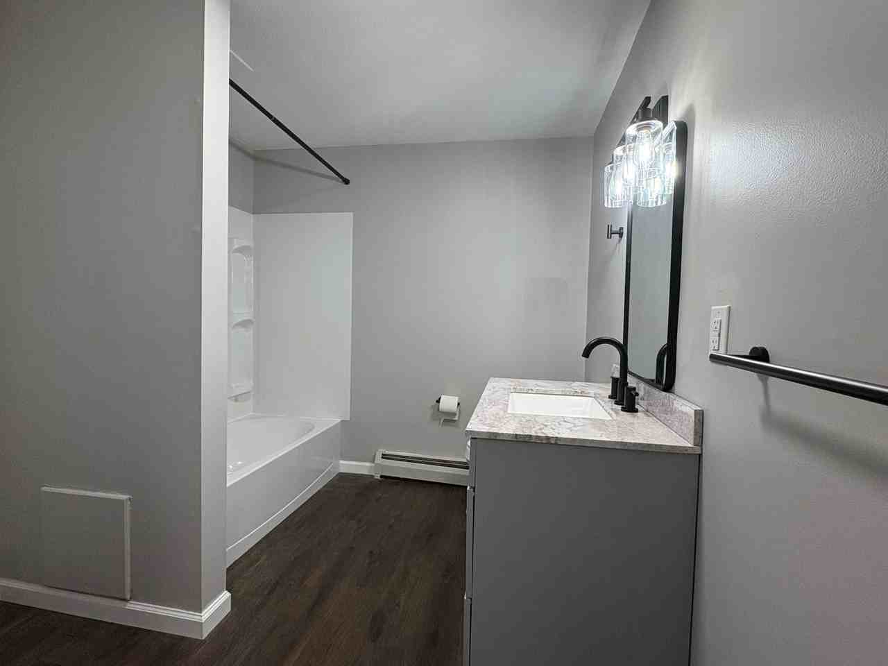 818-826 Pine St. - Red Pod - Photo 5 of 35