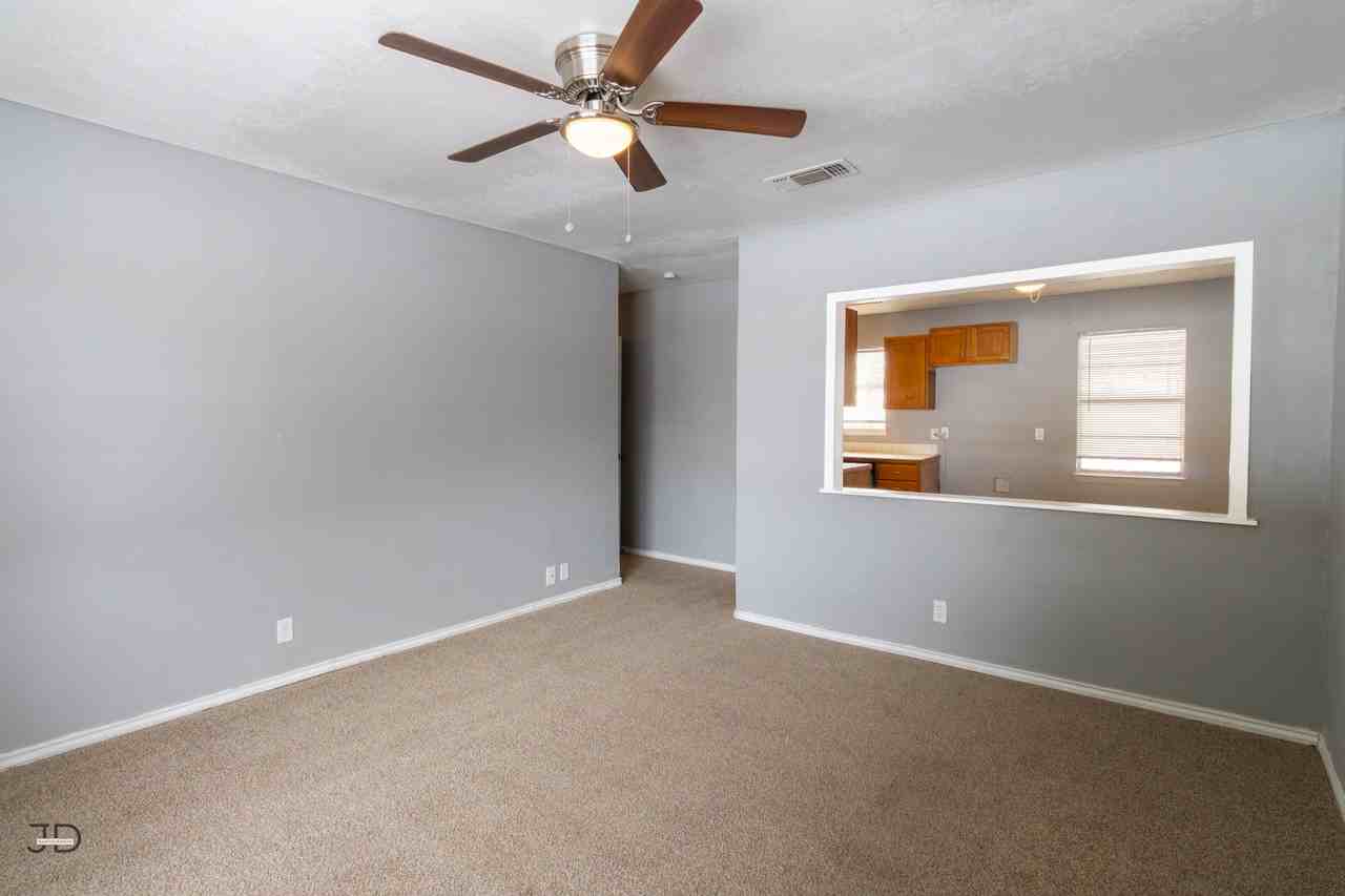 1708 Cimarron Trl #1 - Photo 5 of 23