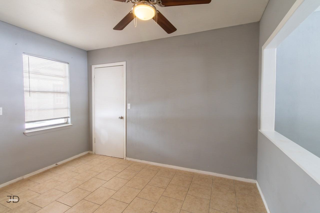 1708 Cimarron Trl #1 - Photo 6 of 23