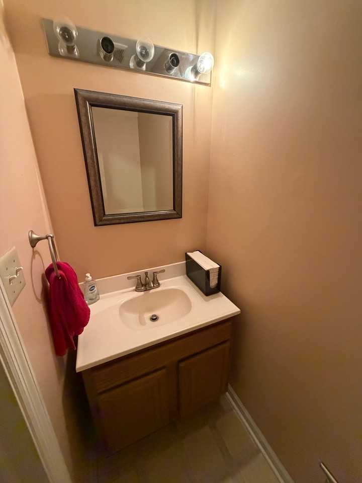 7 Lenape Ln #1 - Photo 5 of 46