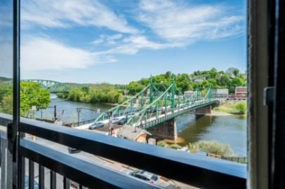 100 Northampton St #304