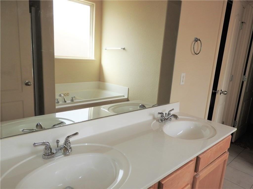 420 Torino Pl - Photo 5 of 12