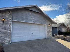 2 Newburgh Dr - Photo 1 of 1