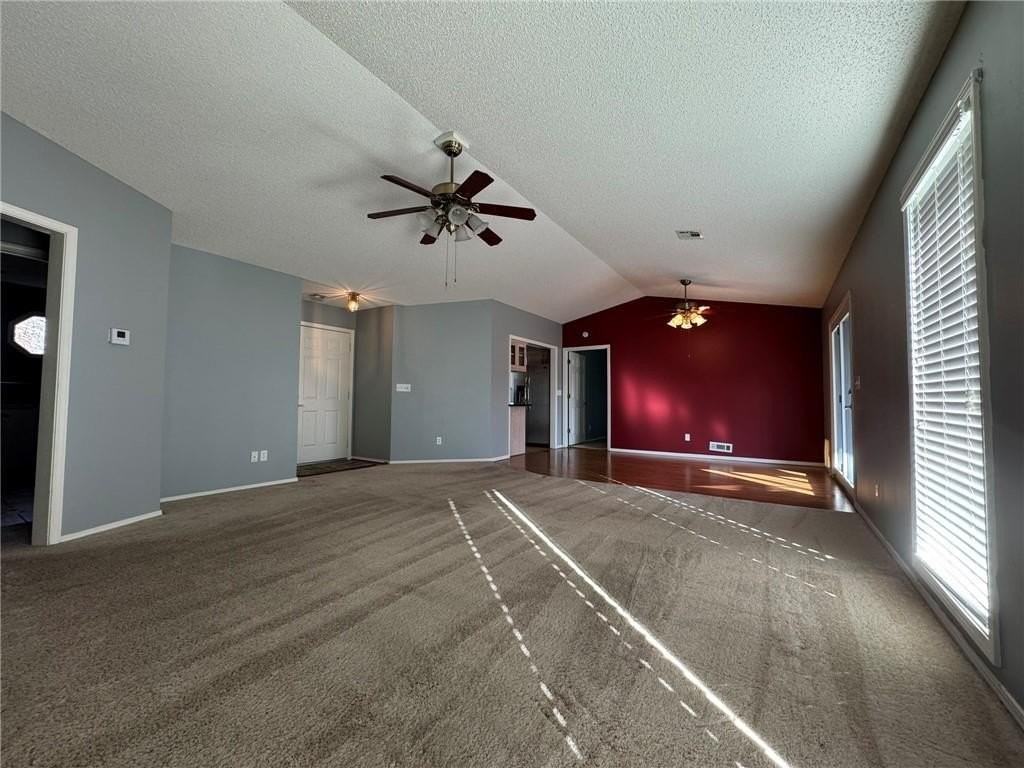 2 Newburgh Dr - Photo 7 of 28