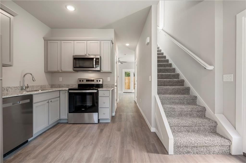 1348 West  AVE Unit #102 #102 - Photo 5 of 17