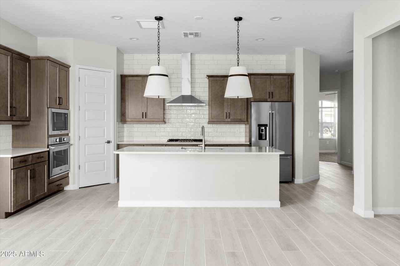 21425 N 59th St - Photo 4 of 48