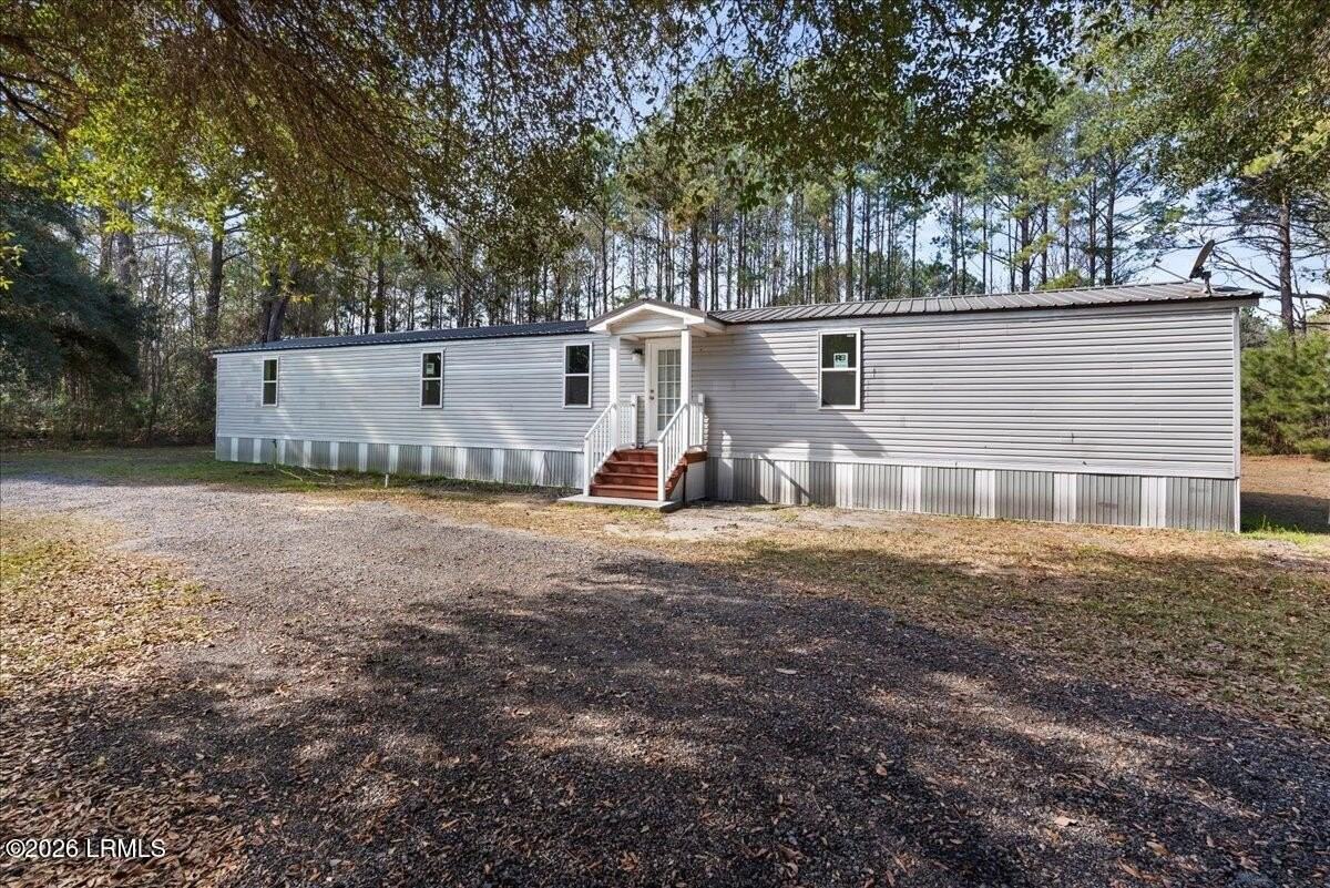 159 Apple Blossom Ln - Photo 3 of 26