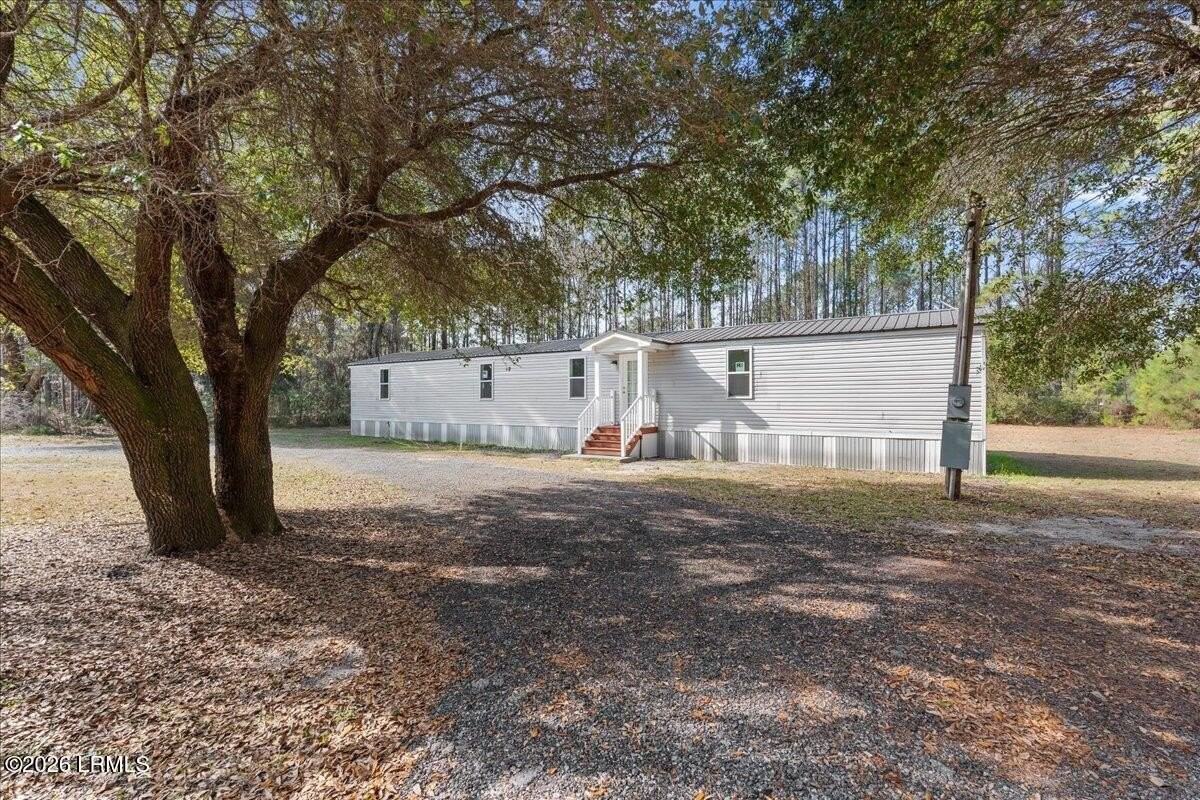 159 Apple Blossom Ln - Photo 4 of 26