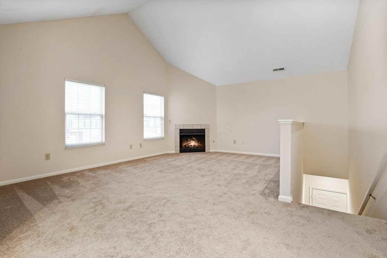 5066 Stratford Pine Ln - Photo 3 of 28