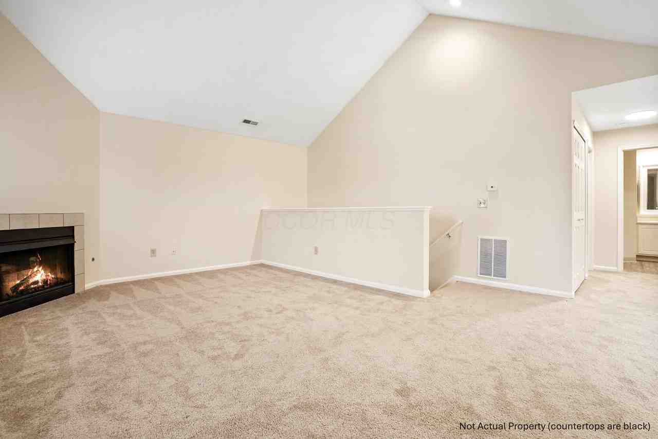 5066 Stratford Pine Ln - Photo 5 of 28