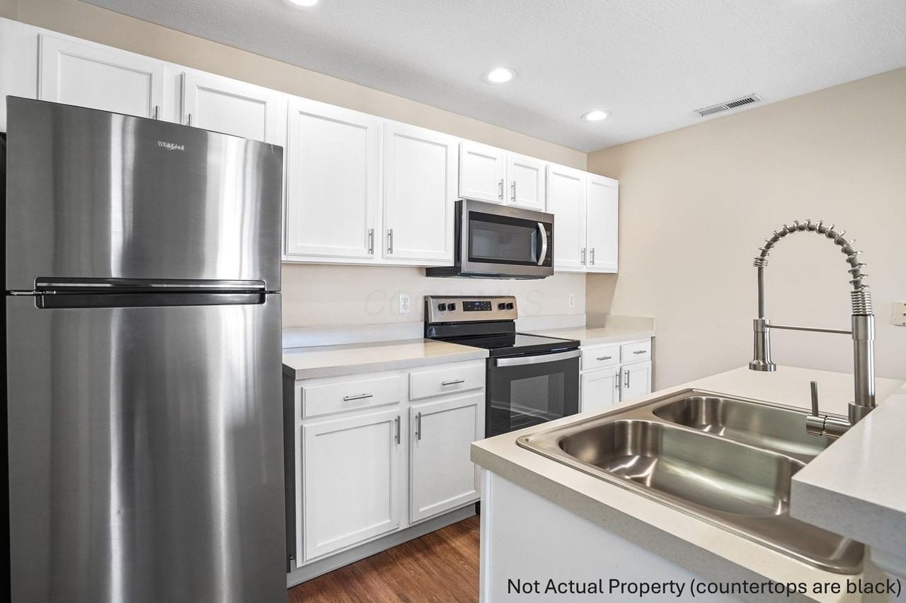 5087 Vail Pine Pl - Photo 4 of 37