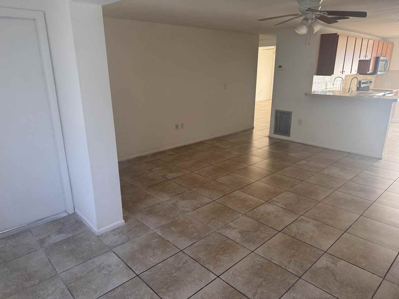 7825 40th Avenue Dr W #7825 - Photo 2 of 10