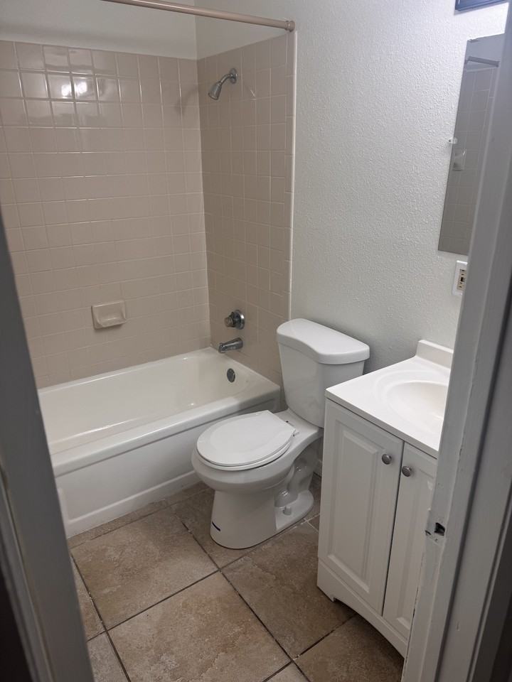 7825 40th Avenue Dr W #7825 - Photo 7 of 8