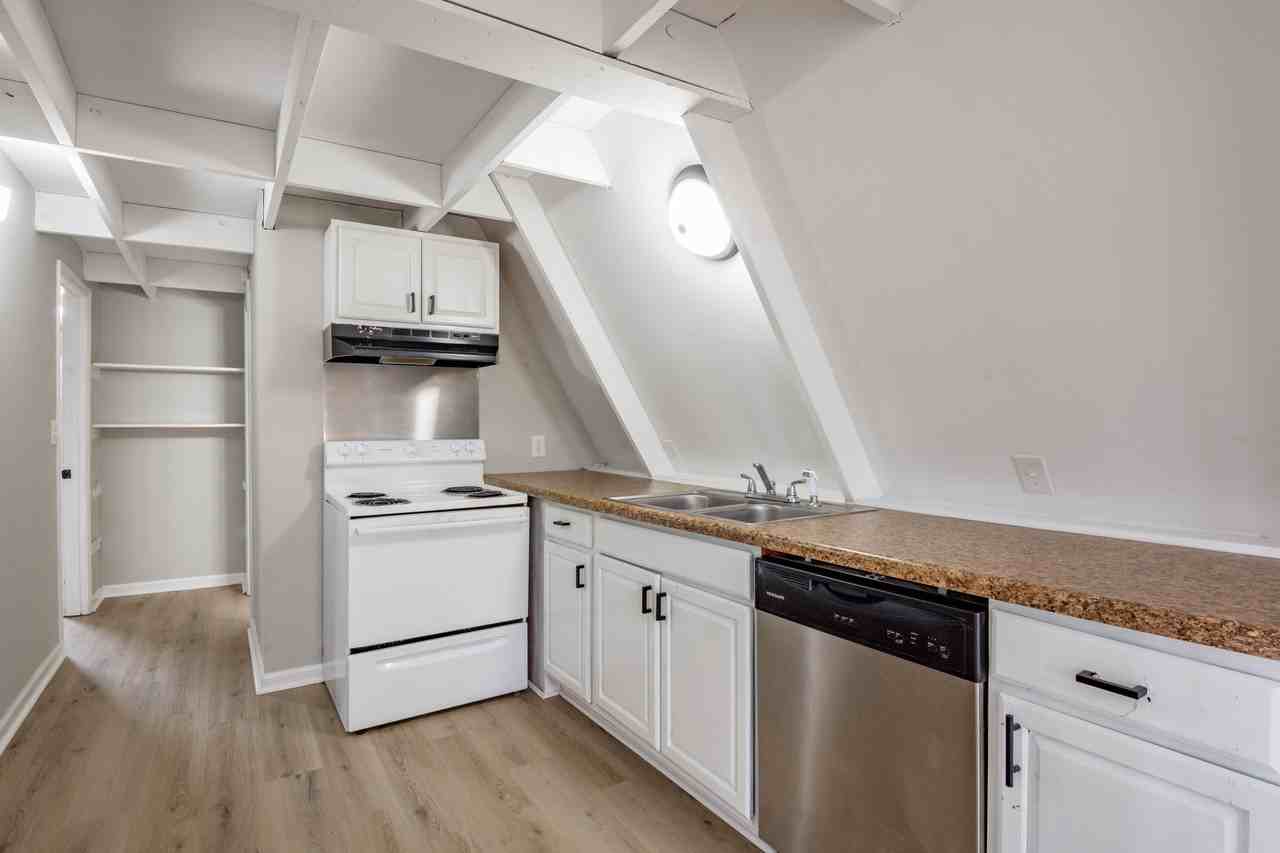 90 Park St #11 - Photo 2 of 30