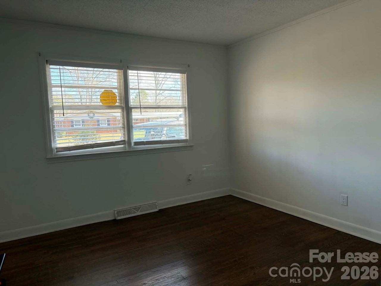 2015 Overhill Dr - Photo 6 of 13