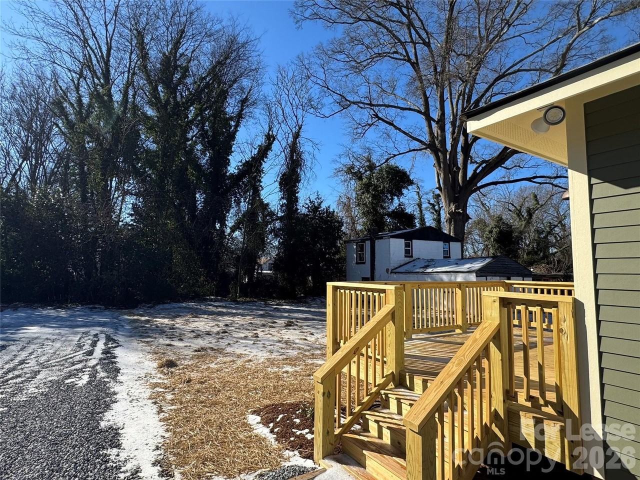 2301 Celia Ave - Photo 5 of 15