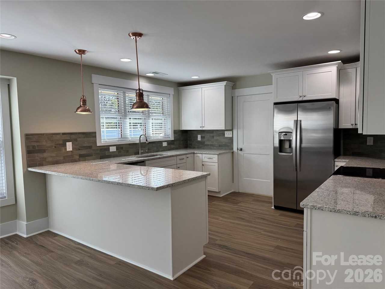 2301 Celia Ave - Photo 7 of 15