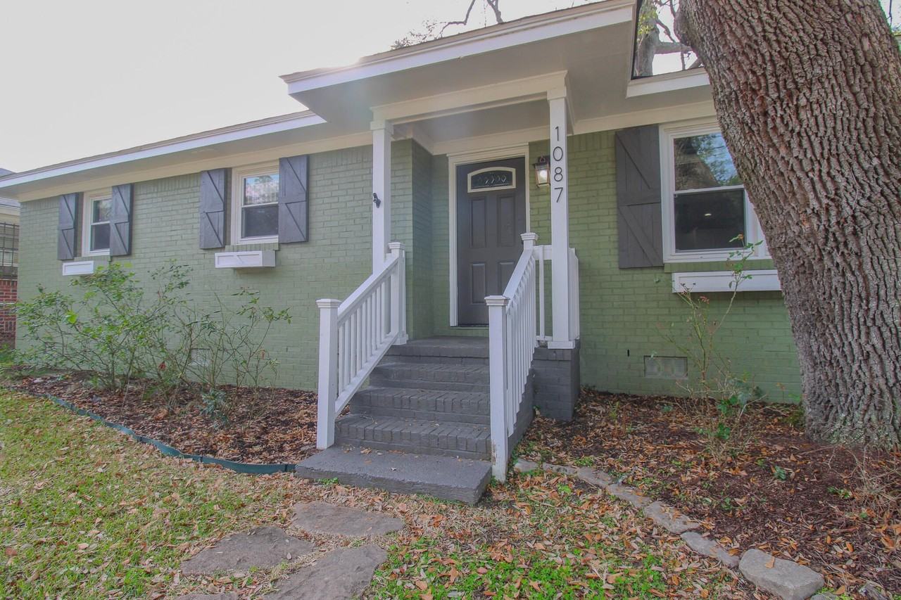 1087 Bexley St - Photo 2 of 19