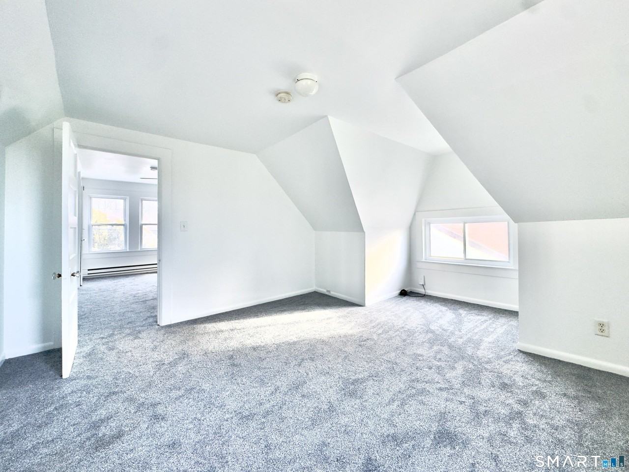 44 Highview Ave #3 - Photo 5 of 9