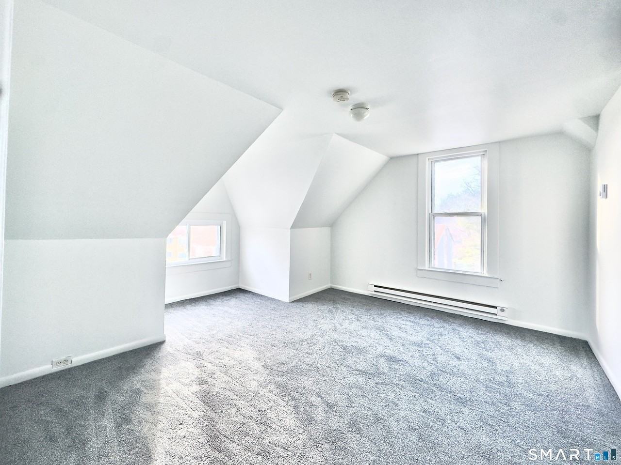 44 Highview Ave #3 - Photo 6 of 9