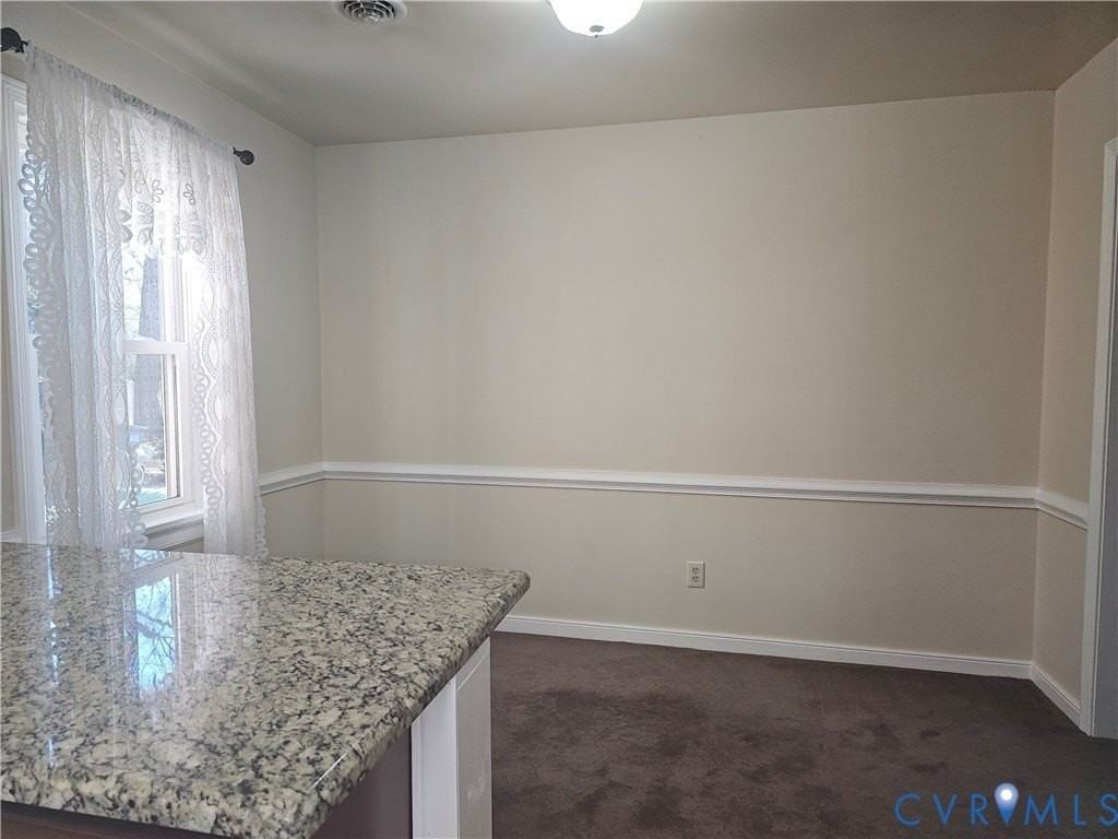 1207 Blue Jay Ln - Photo 4 of 14